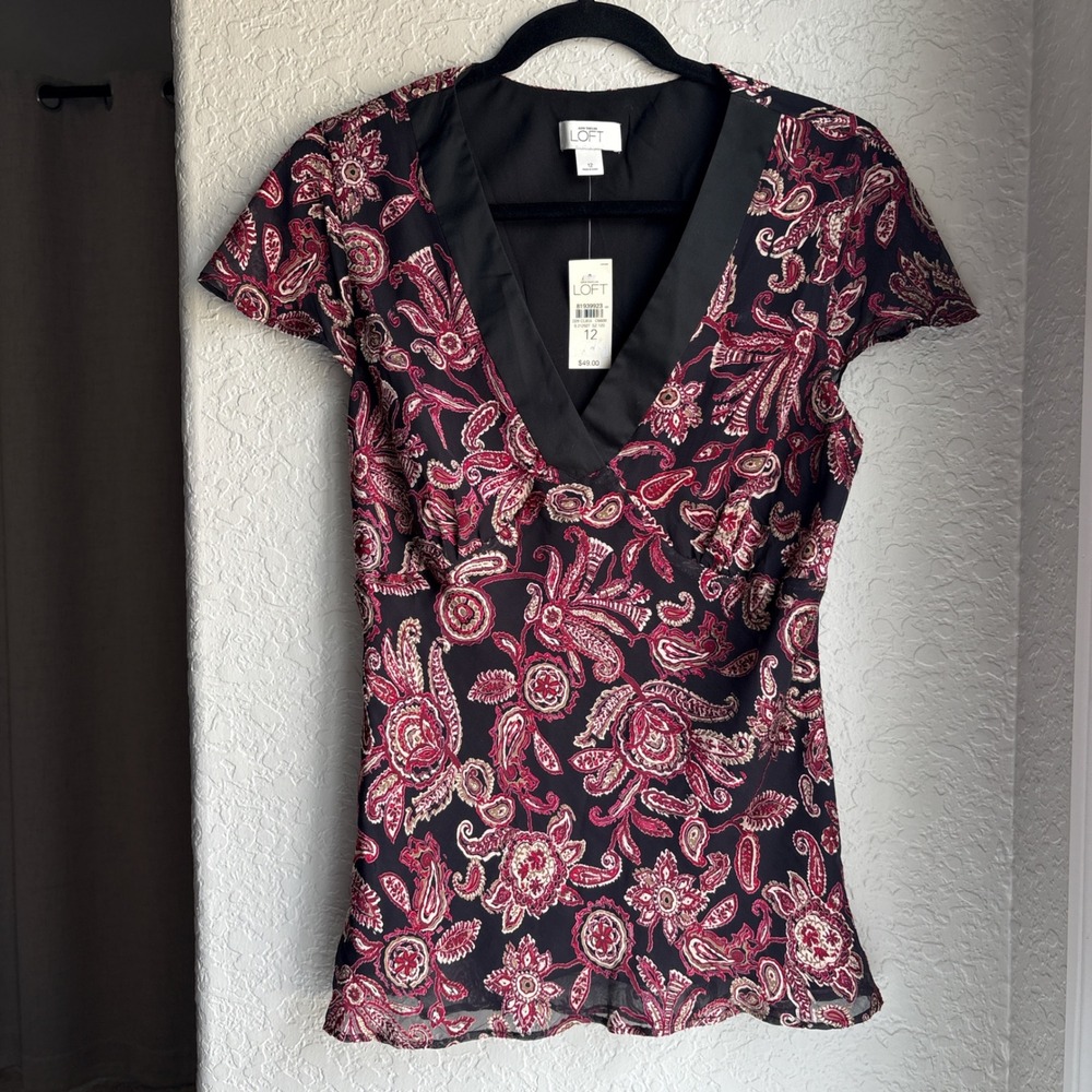 Women's 12 Y2K Blouse‎ Top Paisley Silk Black Burgundy V-Neck Cap Sleeve NWT
